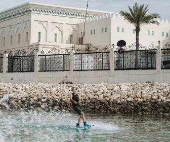 Wakesurfing & Wakeboarding