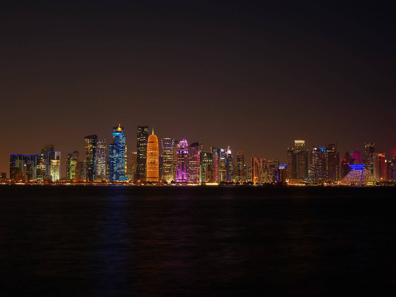 Transit Exclusive - Discover Doha Your Way at Night - Luxury Vehicle