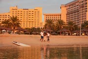 الشواطئ المناسبة للعائلات في قطر
