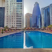 多哈西湾大厦伊兹丹套房酒店 (Ezdan Hotel and Suites West Bay Towers Doha)