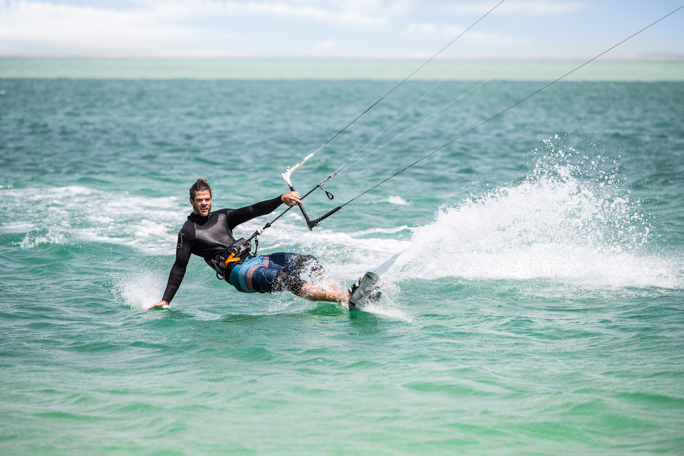 Faire du kitesurf au Qatar