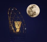 Katar’daki Pembe Süper Ay’ın büyüsüne hayran kalın
